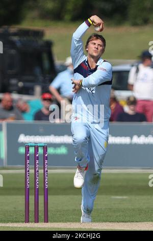 Scott Borthwick de Durham Bowls lors du match de la Royal London One Day Cup entre Kent et Durham au County Ground, Beckenham, Royaume-Uni, le 22nd juillet 2021. (Photo de will Matthews/MI News/NurPhoto) Banque D'Images