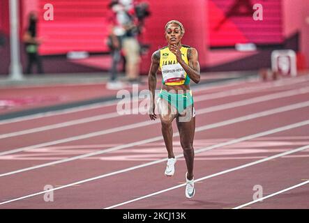 Elaine Thompson-Herah pendant 100 mètres pour les femmes aux Jeux Olympiques de Tokyo, au stade olympique de Tokyo, à Tokyo, au Japon, sur 31 juillet 2021. (Photo par Ulrik Pedersen/NurPhoto) Banque D'Images