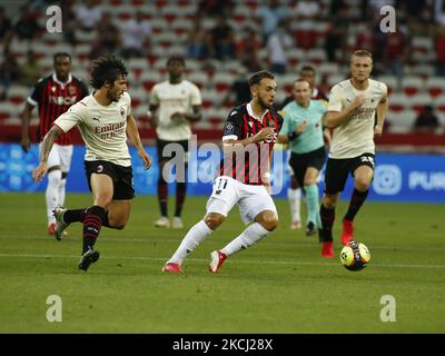 Amine Gouiri lors d'un match amical entre Nice et Milan à Nice, sur 31 juillet 2021. (Photo de Loris Roselli/NurPhoto) Banque D'Images