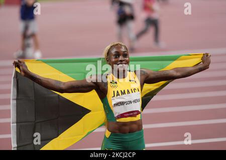 Elaine Thompson-Herah remporte l'or pendant 100 mètres pour les femmes aux Jeux olympiques de Tokyo, au stade olympique de Tokyo, à Tokyo, au Japon sur 31 juillet 2021. (Photo par Ulrik Pedersen/NurPhoto) Banque D'Images