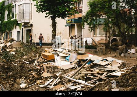 La scène inondée est vue le long de la rivière Ahr à Bad Neuenahr-Ahrweiler, en Allemagne, sur 4 août 2021, deux semaines après la catastrophe d'inondation (photo de Ying Tang/NurPhoto) Banque D'Images