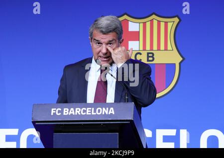 Le président du FC Barcelone lors d'une conférence de presse pour expliquer les raisons du départ de Leo Messi du FC Barcelone, le 06th août 2021, à Barcelone, en Espagne. -- (photo par Urbanandsport/NurPhoto) Banque D'Images