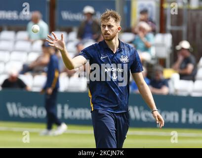 Ben Coad du Yorkshire lors de la finale d'une journée de la coupe Royal London entre Essex Eagles et Yorkshire Vikings au terrain du comté de Cloudfm le 14th août 2021 à Chelmsford, Angleterre (photo par action Foto Sport/NurPhoto) Banque D'Images