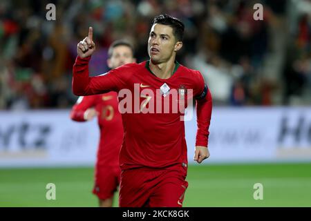 (Image du fichier) Manchester United ont confirmé avoir conclu un accord pour re-signer l'avant du Portugal Cristiano Ronaldo de Juventus, à Manchester, en Angleterre, sur 27 août 2021. (Photo par Pedro Fiúza/NurPhoto) Banque D'Images