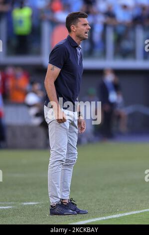 Thiago Motta Manager de Spezia Calcio Yells pendant la série Un match entre SS Lazio et Spezia Calcio au Stadio Olimpico, Rome, Italie, le 28 août 2021. (Photo de Giuseppe Maffia/NurPhoto) Banque D'Images