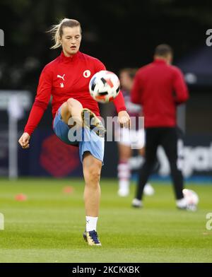 Tereza Szewieczkova de Slavia Praha Women lors de l'échauffement avant le match lors de la qualification de la Ligue des champions des femmes deuxième manche première étape entre les femmes Arsenal et l'Slavia Prague Women au stade Meadow Park, à Borehamwood, Royaume-Uni, le 31st août 2021 (photo par action Foto Sport/Nurphoto) Banque D'Images