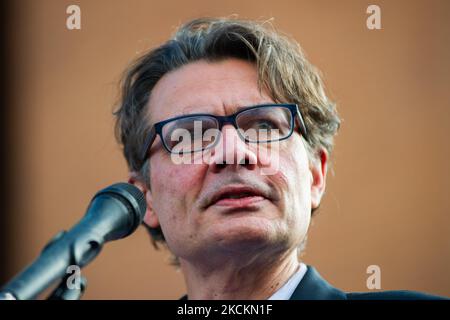 Alejandro Gaviria ancien doyen de l'Université Los Andes et du Ministère de la Santé (2012-2018) lance sa candidature présidentielle à la commission électorale de Bogota, Colombie sur 1 septembre 2021. (Photo par Sebastian Barros/NurPhoto) Banque D'Images