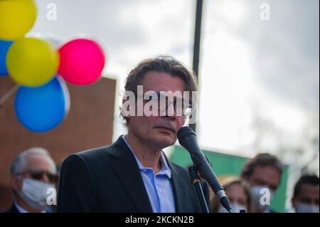 Alejandro Gaviria ancien doyen de l'Université Los Andes et du Ministère de la Santé (2012-2018) lance sa candidature présidentielle à la commission électorale de Bogota, Colombie sur 1 septembre 2021. (Photo par Sebastian Barros/NurPhoto) Banque D'Images