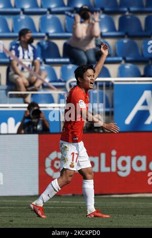 Takefusa Kubo de Majorque réagit pendant le match de la Liga Santander entre Deportivo Alaves et le RCD Mallorca à l'Estadio de Mendizorroza sur 21 août 2021 à Vitoria-Gasteiz, Espagne. (Photo de Jose Breton/Pics action/NurPhoto) Banque D'Images