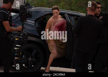 Rebecca Ferguson assiste au tapis rouge du film « dune » lors du Festival international du film de Venise 78th sur 03 septembre 2021 à Venise, en Italie. (Photo par Luca Carlino/NurPhoto) Banque D'Images