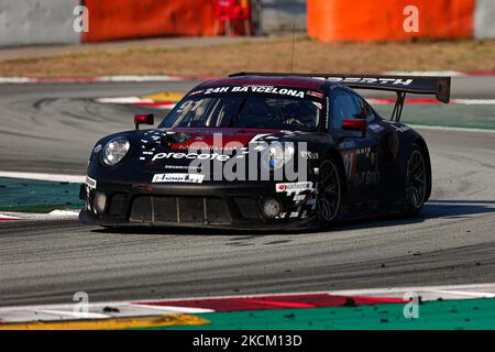 Pilotes : Daniel Alsemann, Ralf Bohn, Alfred Renauer et Robert Renauer de Herberth Motorsport avec Porsche 911 GT3 R (991 II) lors de la course HANKOOK 24H BARCELONE 2021 sur le circuit de Catalunya. (Photo par DAX Images/NurPhoto) Banque D'Images