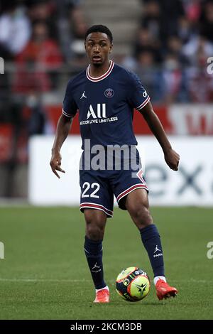 Abdou Diallo de PSG passe pendant le match de Ligue 1 Uber Eats entre Reims et Paris Saint Germain au Stade Auguste Delaune sur 29 août 2021 à Reims, France. (Photo de Jose Breton/Pics action/NurPhoto) Banque D'Images