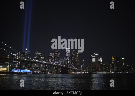 Hommage à la ville de New York dans la lumière en mémoire de l'attaque de 911 Elight Up the Sky samedi, 11 septembre 2021 commémorant 20 ans depuis l'attentat. (Photo de Deccio Serrano/NurPhoto) Banque D'Images