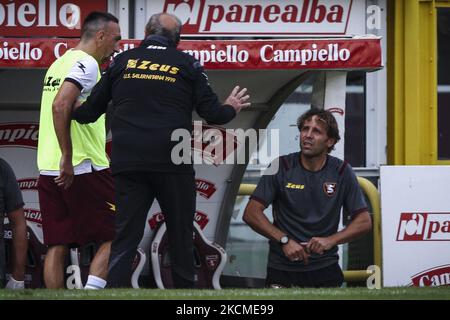 L'entraîneur de Salernitana Fabrizio Castori s'entretient avec l'avant de Salernitana Franck Ribery (7) pendant le match de football de la série A n.3 TURIN - SALERNITANA sur 12 septembre 2021 au Stadio Olimpico Grande Turin à Turin, Piémont, Italie. Résultat final: Torino-Salerntana 4-0. (Photo de Matteo Bottanelli/NurPhoto) Banque D'Images