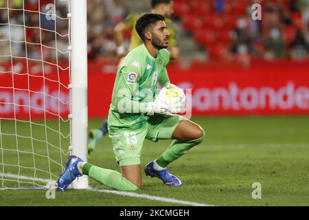 Rui Silva, de Real Betis pendant le match de la Liga entre Grenade CF et Real Betis au stade Nuevo Los Carmenes sur 13 septembre 2021 à Grenade, Espagne. (Photo par Álex Cámara/NurPhoto) Banque D'Images