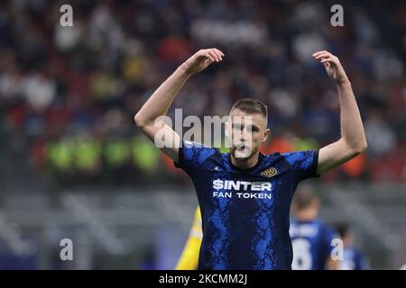 Milan Skriniar du FC Internazionale gestes lors de l'UEFA Champions League 2021/22 Group Stage - match de football du Groupe D entre le FC Internazionale et le Real Madrid CF au stade Giuseppe Meazza, Milan, Italie sur 15 septembre 2021 (photo de Fabrizio Carabelli/LiveMedia/NurPhoto) Banque D'Images