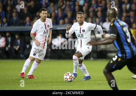 Neymar Jr, Lionel Messi (à gauche) du PSG lors de la Ligue des champions de l'UEFA, de la scène du groupe, du match de football du groupe 1 entre le Club Brugge KV et Paris Saint-Germain (PSG) sur 15 septembre 2021 à Jan Breydel Stadion à Bruges (Belgique) (photo de Jean Catuffe/DPPI/LiveMedia/NurPhoto) Banque D'Images