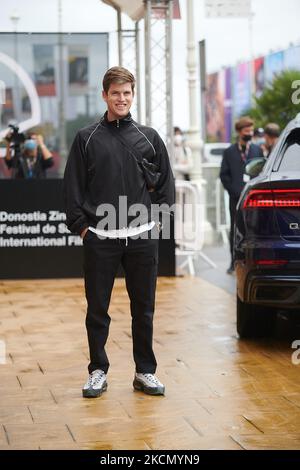 L'acteur espagnol Miguel Bernardeuu est arrivé au Festival du film de Saint-Sébastien de 69th, à Saint-Sébastien, en Espagne, sur 19 septembre 2021. (Photo par Yurena Paniagua/COOLMedia/NurPhoto) Banque D'Images