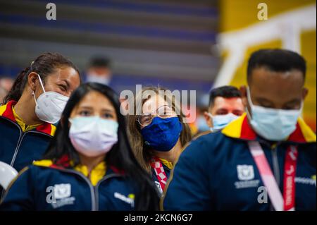 Laura Gonzalez médaillée de bronze de natation paralympique lors d'un événement de bienvenue aux athlètes paralympiques de Colombie qui ont participé aux Jeux paralympiques de Tokyo 2020+1, à Bogota, en Colombie, sur 21 septembre 2021. (Photo par Sebastian Barros/NurPhoto) Banque D'Images