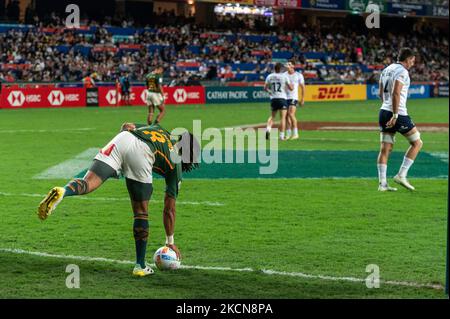 Hong Kong, Chine. 04th novembre 2022. Selvyn Davids, joueur sud-africain, a vu en action lors d'un match contre l'Uruguay le premier jour du tournoi de rugby Cathay Pacific/HSBC Hong Kong Seven à Hong Kong. Note finale: Afrique du Sud - Uruguay: 21-0. Les Sevens de Hong Kong reviennent après plus de deux ans d'annulation en raison des restrictions de la ville en cas de pandémie. Crédit : SOPA Images Limited/Alamy Live News Banque D'Images