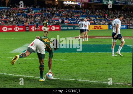 Hong Kong, Chine. 04th novembre 2022. Selvyn Davids, joueur sud-africain, a vu en action lors d'un match contre l'Uruguay le premier jour du tournoi de rugby Cathay Pacific/HSBC Hong Kong Seven à Hong Kong. Note finale: Afrique du Sud - Uruguay: 21-0. Les Sevens de Hong Kong reviennent après plus de deux ans d'annulation en raison des restrictions de la ville en cas de pandémie. (Photo par Sebastian ng/SOPA Images/Sipa USA) crédit: SIPA USA/Alay Live News Banque D'Images