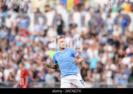 Ciro immobile de SS Lazio regarde pendant la série Un match entre SS Lazio et AS Roma au Stadio Olimpico, Rome, Italie, le 26 septembre 2021. (Photo de Giuseppe Maffia/NurPhoto) Banque D'Images