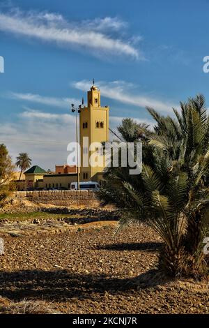 Mausolée de Moulay Ali Cherif à Rissani, Maroc, Afrique. C'est le dernier lieu de repos du fondateur de la dynastie marocaine (actuelle) Alaouite et de plusieurs de ses fils. Alors que la porte et la cour élaborées sont ouvertes à tous, le mausolée lui-même et la mosquée qui y est rattachée sont hors limites pour les non-musulmans. (Photo de Creative Touch Imaging Ltd./NurPhoto) Banque D'Images