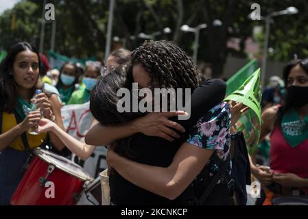 Manifestation pour la dépénalisation de l'avortement pendant la Journée mondiale d'action pour l'avortement légal et sûr en Amérique latine et dans les Caraïbes à Caracas. On 28 septembre 2021. (Photo de Jonathan Lanza/NurPhoto) Banque D'Images