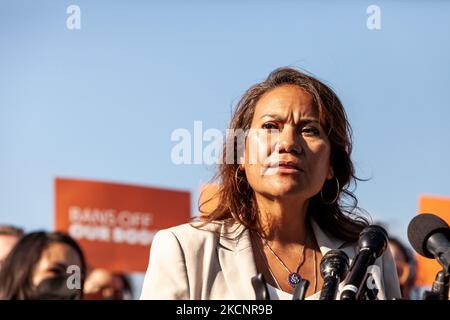 Le congressin Norma Torres (D-CA) s'exprime lors d'une conférence de presse avec des membres de Trust respect Access, une organisation de droits en matière de reproduction au Texas. (Photo d'Allison Bailey/NurPhoto) Banque D'Images