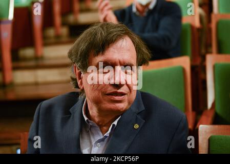 Le Professeur Giorgio Parisi au cours de l'actualité Giorgio Parisi, Prix Nobel de physique, rencontre des professeurs et des étudiants universitaires. Sur 05 octobre 2021 à l'Université de la Sapienza à Rome, Italie (photo de Gloria Imbrogno/LiveMedia/NurPhoto) Banque D'Images