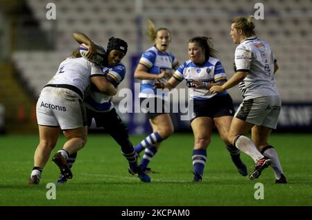 Tiana Gordon de Darlington Mowden Park Sharks et CATIE Benson of sale Sharks Women lors du match FÉMININ ALLIANZ PREMIER 15S entre le DMP Durham Sharks et le sale Sharks à la Northern Echo Arena, Darlington, le samedi 9th octobre 2021. (Photo de Chris Booth/MI News/NurPhoto) Banque D'Images