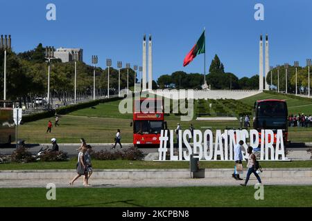 Vue générale sur les jardins du parc Eduardo VII, Lisbonne. 07 octobre 2021. Le Portugal a environ neuf millions de personnes vaccinées avec au moins une dose du vaccin Covid-19, ce qui correspond à 87% de la population, selon le rapport de vaccination de la Direction générale de la santé (DG). (Photo par Jorge Mantilla/NurPhoto) Banque D'Images