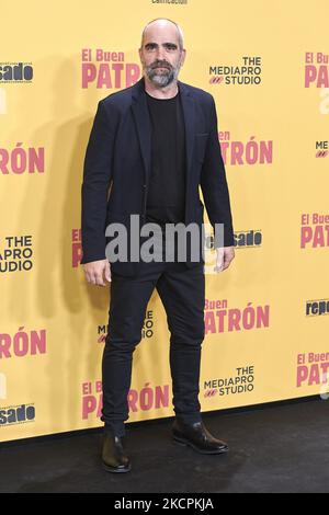 Luis Tosar assiste à la première du film "El buen patron" au cinéma Callao à Madrid, Espagne (photo de Carlos Dafonte/NurPhoto) Banque D'Images