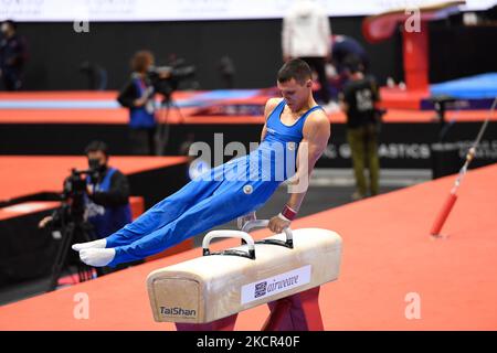 Nicolo Mozzato (Italie) étage pendant le Championnat du monde de gymnastique artistique 2021 - hommes qualificatifs sur 20 octobre 2021 au Gymnasium général de Kitakyushu à Kitakyushu, Japon (photo de Filippo Tomasi/LiveMedia/NurPhoto) Banque D'Images