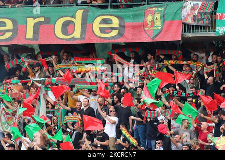 Fans de Ternana pendant la Ligue italienne de championnat de football BKT Ternana Calcio vs LR Vicenza sur 23 octobre 2021 au Stadio Libero Liberati à Terni, Italie (photo par Luca Marchetti/LiveMedia/NurPhoto) Banque D'Images
