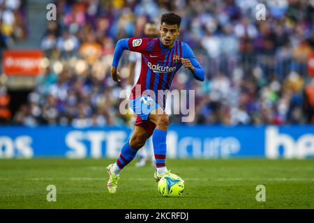 14 Philippe Coutinho du FC Barcelone pendant le match de la Liga Santader entre le FC Barcelone et le Real Madrid au stade Camp Nou sur 24 octobre 2021 à Barcelone. (Photo par Xavier Bonilla/NurPhoto) Banque D'Images