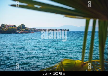 Malinska waterfront et du port de l'aube, sur l'île de Krk en Croatie Banque D'Images