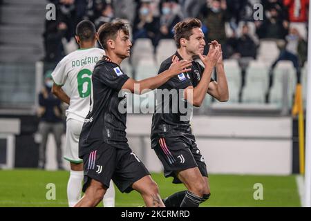 Federico Chiesa, Paulo Dybala de Juventus FC déception lors de la série Un match entre Juventus FC et Sassuolo au stade Allianz, à Turin, le 27 octobre 2021, en Italie (photo d'Alberto Gandolfo/NurPhoto) Banque D'Images