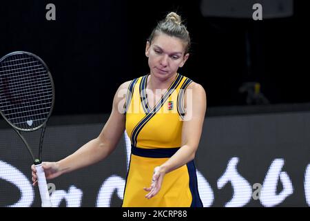 Portrait de Simona Halep - en action pendant son match contre Varvara Gracheva le sixième jour de Transylvanie Open: Tournoi WTA 250 tenu à BT Arena, Cluj - Napoca - 28 octobre 2021 (photo de Flaviu Buboi/NurPhoto) Banque D'Images