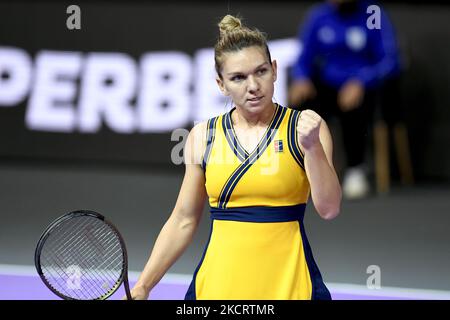Portrait de Simona Halep en action célébrant après avoir été marquant pendant son match en Transylvanie demi-finales ouvertes contre Marta Kostyuk dans BT Arena Cluj-Napoca 30 octobre 2021 (photo de Flaviu Buboi/NurPhoto) Banque D'Images