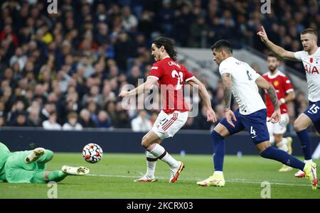 L'Edinson Cavani de Manchester United a obtenu des scores lors de l'échauffement avant le match lors de la première League entre Tottenham Hotspur et Manchester United au stade Tottenham Hotspur, Londres, Angleterre, le 30th octobre 2021 (photo d'action Foto Sport/NurPhoto) Banque D'Images