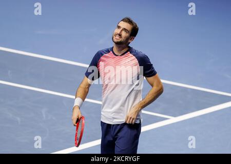 Marin Cilic de Croatie réagit lors du match de tennis final masculin de l'ATP 250 Saint-Pétersbourg Open 2021 Tournoi international de tennis contre Taylor Fritz des États-Unis à l'arène de Sibur sur 31 octobre 2021 à Saint-Pétersbourg, Russie. (Photo de Mike Kireev/NurPhoto) Banque D'Images