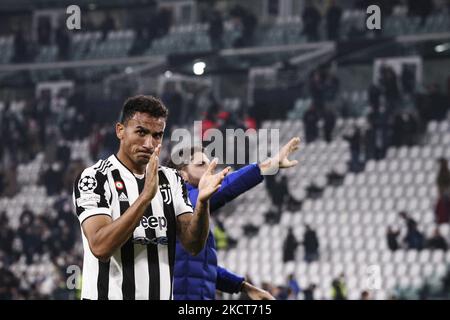 Danilo, le défenseur de la Juventus (6) célèbre la victoire après le match de football de groupe de la Ligue des champions de l'UEFA n.4 JUVENTUS - ZENIT on 02 novembre 2021 au stade Allianz de Turin, Piémont, Italie. Résultat final: Juventus-Zenit 4-2. (Photo de Matteo Bottanelli/NurPhoto) Banque D'Images