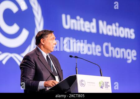 Ricardo Palitti, vice-président pour les infrastructures de la Banque mondiale, prend la parole lors de la session du Conseil de transition énergétique pendant la cinquième journée de la Conférence des Nations Unies sur les changements climatiques de COP26, tenue par la CCNUCC à l'intérieur du lieu COP26 - Campus écossais de l'événement à Glasgow, en Écosse, sur 4 novembre 2021. COP26, de 31 octobre à 12 novembre à Glasgow, sera la conférence climatique la plus importante depuis le sommet de Paris en 2015, car les nations devraient fixer de nouveaux objectifs d'émissions de gaz à effet de serre afin de ralentir le réchauffement climatique et de raffermir d'autres engagements clés. (Photo de Dominika Zarzyc Banque D'Images