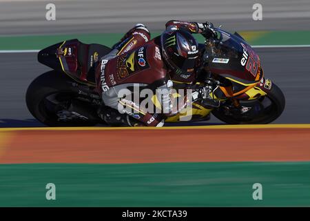 Sam Lowes (22) de Grande-Bretagne et ELF Marc VDS Racing Team Kalex pendant la pratique libre de Grande Premio Brembo do Algarve à Autodromo do Algarve sur 5 novembre 2021 à Lagoa, Algarve, Faro. (Photo de Jose Breton/Pics action/NurPhoto) Banque D'Images