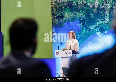 Wendy Morton, secrétaire d'État britannique pour le voisinage européen et les Amériques, prend la parole lors de la session sur l'action climatique pour la santé au cours du dixième jour de la Conférence des Nations Unies sur les changements climatiques de COP26, tenue par la CCNUCC à l'intérieur du site COP26 - Campus écossais de l'événement à Glasgow, en Écosse, sur 9 novembre 2021. COP26, de 31 octobre à novembre 12 à Glasgow, est la plus importante conférence sur le climat depuis le sommet de Paris de 2015, car les nations devraient fixer de nouveaux objectifs d'émissions de gaz à effet de serre afin de ralentir le réchauffement climatique et de raffermir d'autres engagements clés. (Photo par Dom Banque D'Images