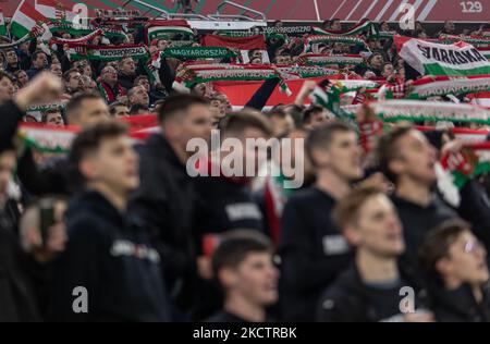 Les fans hongrois après le match de qualification de la coupe du monde 2022 à Puskás Aréna le 12 novembre 2021 à Budapest, Hongrie. (Photo de Robert Szaniszló/NurPhoto) Banque D'Images