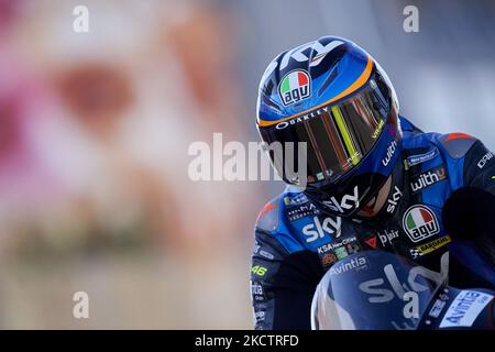 Luca Marini (10) d'Italie et SKY VR46 Avintia Ducati pendant la qualification de Gran Premio Red Bull de España au circuit Ricardo Tormo sur 13 novembre 2021 à Valence, Espagne. (Photo de Jose Breton/Pics action/NurPhoto) Banque D'Images