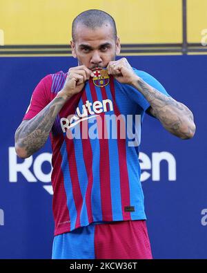 Présentation au Camp Nou de Dani Alves en tant que nouveau joueur du FC Barcelone, le 17th novembre 2021, à Barcelone, Espagne. -- (photo par Urbanandsport/NurPhoto) Banque D'Images