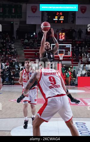 -3 CHRIS WRIGHT Bertram Derthona Tortona lors du championnat de LBA Italie entre Openjobmestis Varèse et Bertram Derthona Tortona, à Varèse, en Italie, sur 20 novembre 2021. (Photo de Fabio Averna/NurPhoto) Banque D'Images